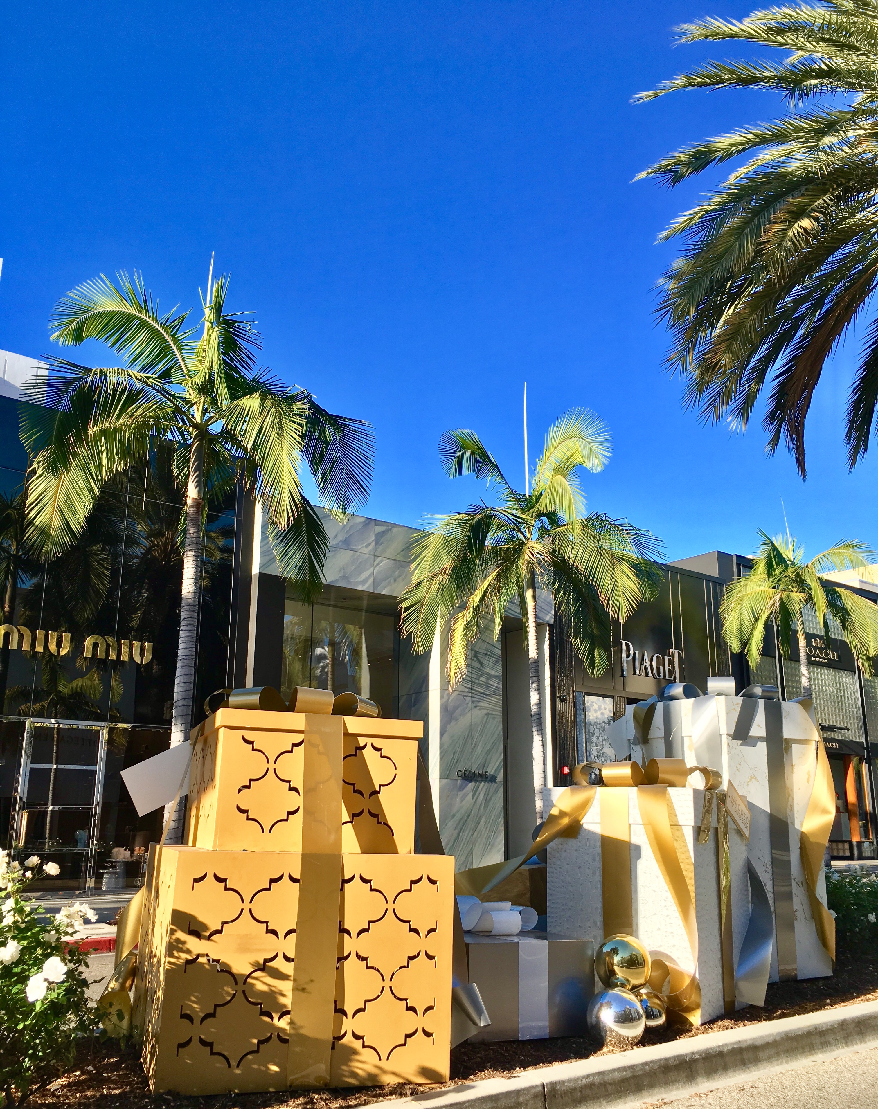 Rodeo Drive in Beverly Hills has some of the best stores in the world for  your holiday shopping! - Beverly Hills Real Estate-Beverly Hills Homes For  Sale Luxury